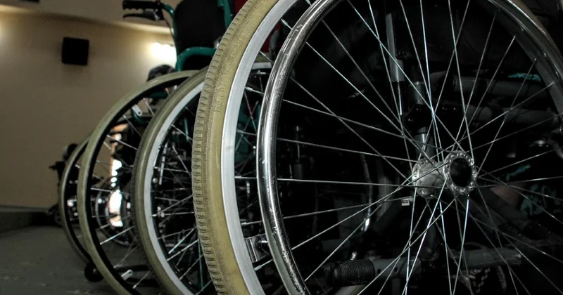 Родителей детей с инвалидностью обманывал мошенник из Астаны