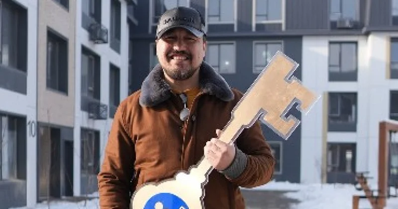 7 жыл бұрын ажырастық, оны неге бағуым керек? : актер Олжас Абай бұрынғы әйелі туралы айтты