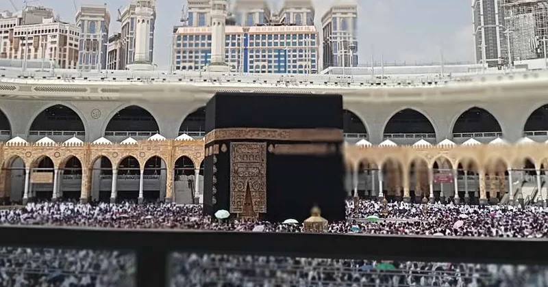 Власти Саудовской Аравии официально запретили фото и видеосъемку у Каабы