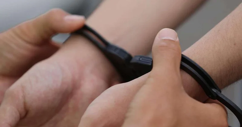 Порядка 500 SIM карт активировал для мошенников житель Уральска