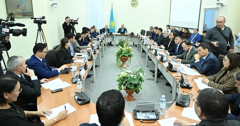 Вопросы управления отходами обсудили в мажилисе