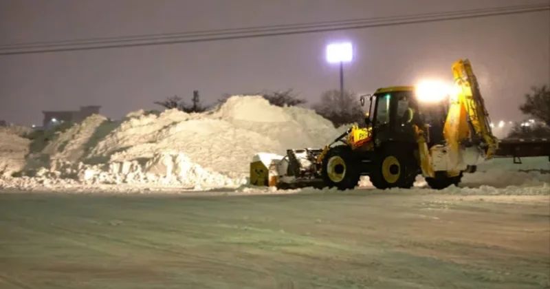 Алматыда қалың қарға байланысты коммуналдық қызмет күшейтілген режимге көшті