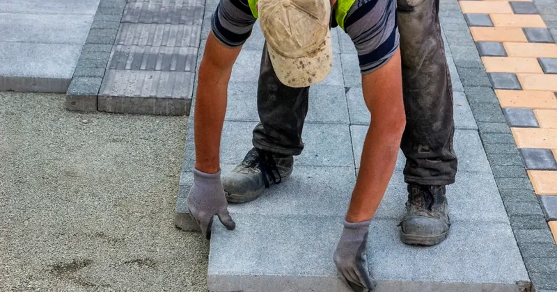 Сначала уложили плитку, потом начали менять трубы: в акимате Алматы обещают работать более согласованно