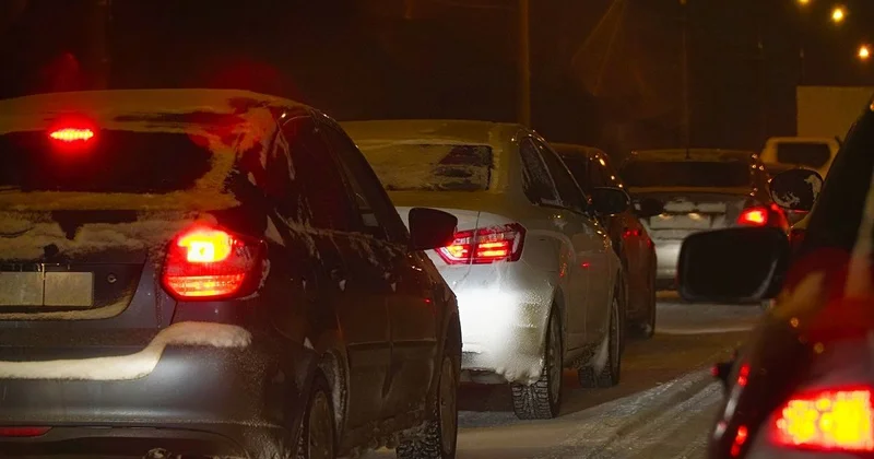 Непогода в Алматы: город сковали 10 балльные пробки