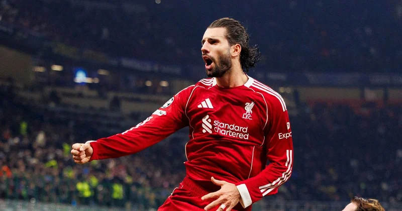 Ливерпуль победил Интер , Барселона обыграла Айнтрахт : итоги дня в Лиге чемпионов