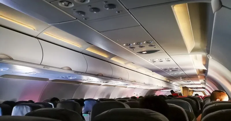 Рейс Актобе Алматы развернули, но спасти пассажирку не удалось