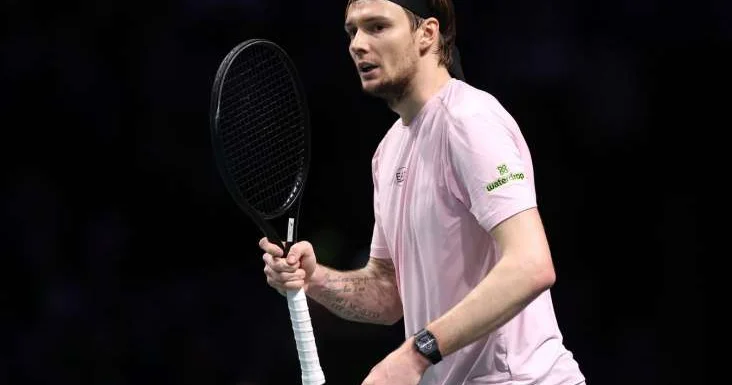 Бублик пробился в финал турнира в Гонконге