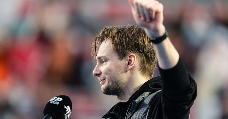 Стало известно, сколько заработал Александр Бублик за победу в финале турнира ATP 250