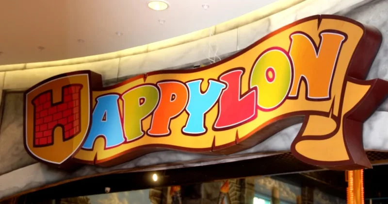 Парк аттракционов Happylon в Астане закрывают: деньги на картах сгорят