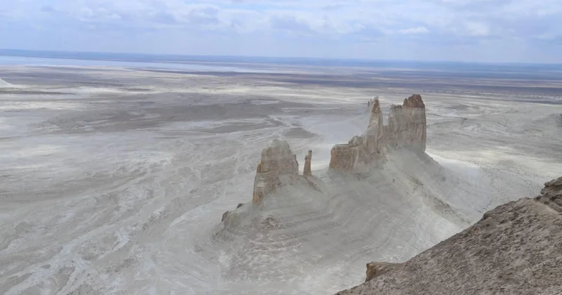 Маңғыстауда Бозжыраға апаратын автожолдың құрылысы басталды