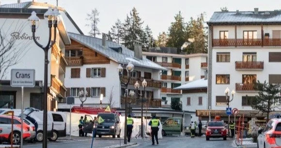 Курорттағы өрт швейцариялықтардың жергілікті билікке деген сенімін жоғалтты