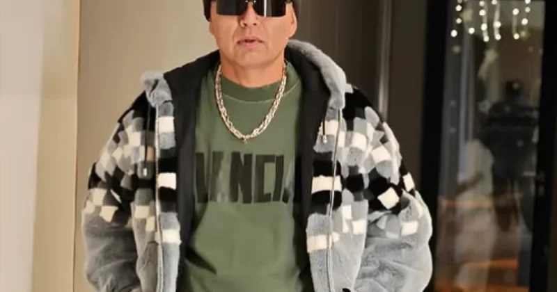 Красные брюки меняют настроение: Алагузов объяснил идею своих видео