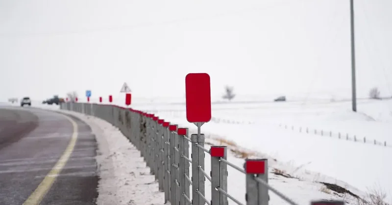 Успешная апробация: тросовое ограждение на дороге предотвратило выезд авто на встречную полосу