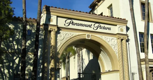 Paramount предложила новую сделку по покупке Warner Bros.