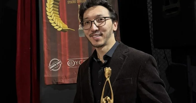 Казахстанский режиссер удостоен высшей театральной награды тюркского мира