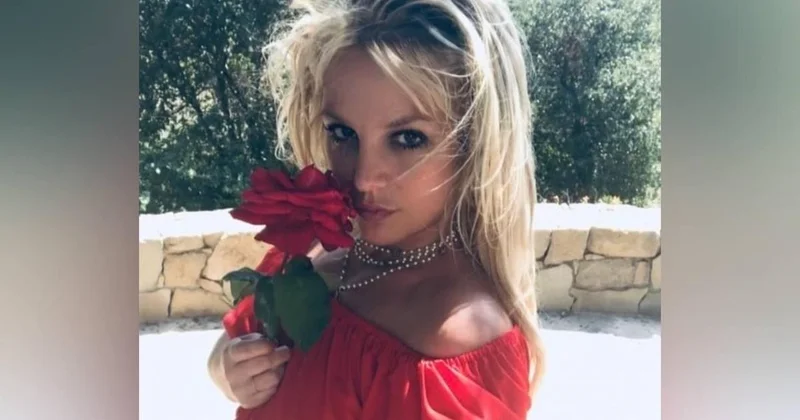 Бритни Спирс продала права на свои песни за 200 млн долларов