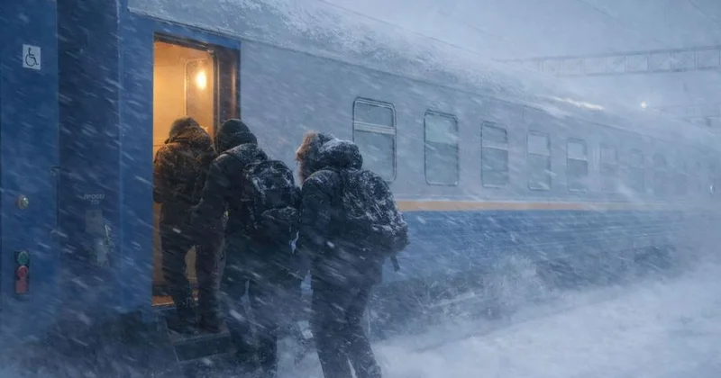 Ақтөбе облысында жолда қалып қойған 400 жолаушы пойызбен тегін жеткізілді