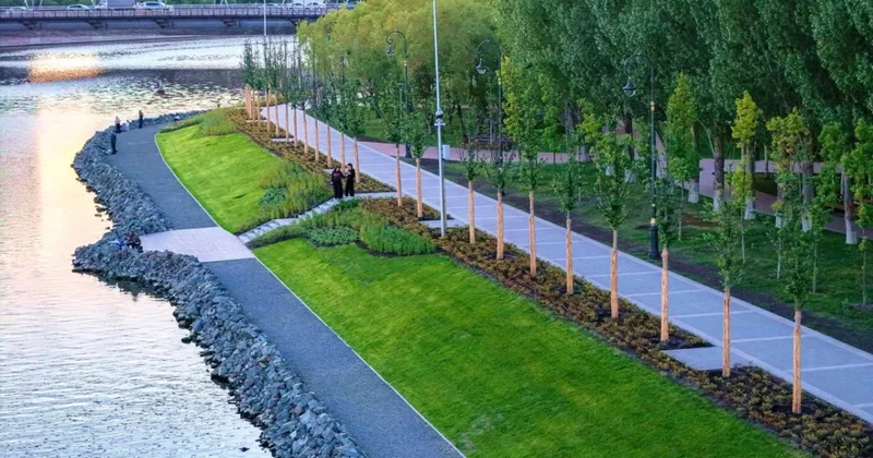 В Астане продолжается масштабное озеленение и благоустройство