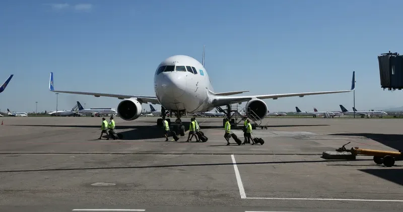 Қазақстанның тағы бір әуе компаниясы Дубайға рейстерді тоқтатты
