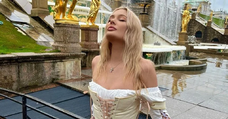 Звезда Универа поделилась секретом стройности