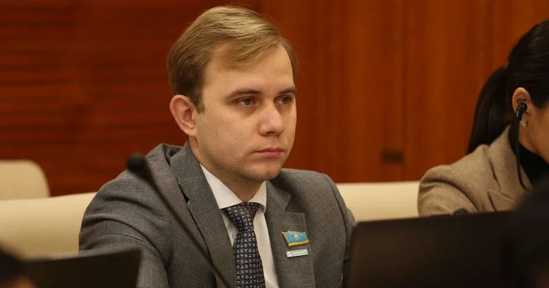 Депутат Мажилиса обратился к казахстанской молодежи