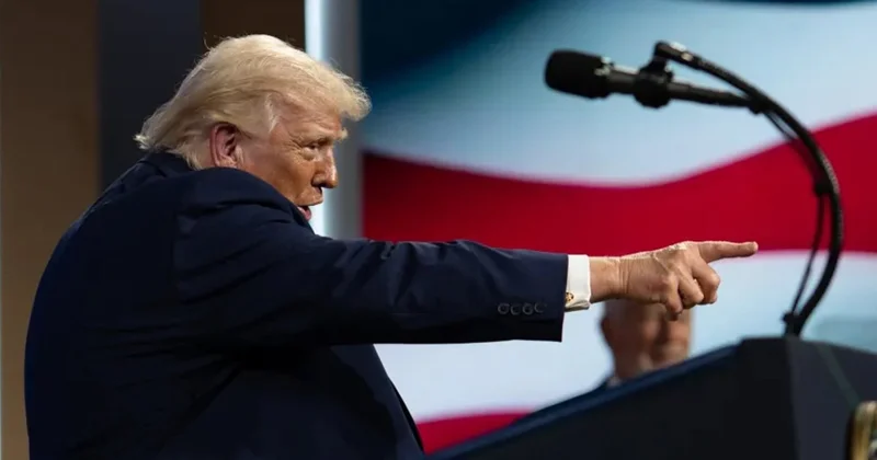 На фоне переговоров с Ираном США начали операцию в Ормузском проливе