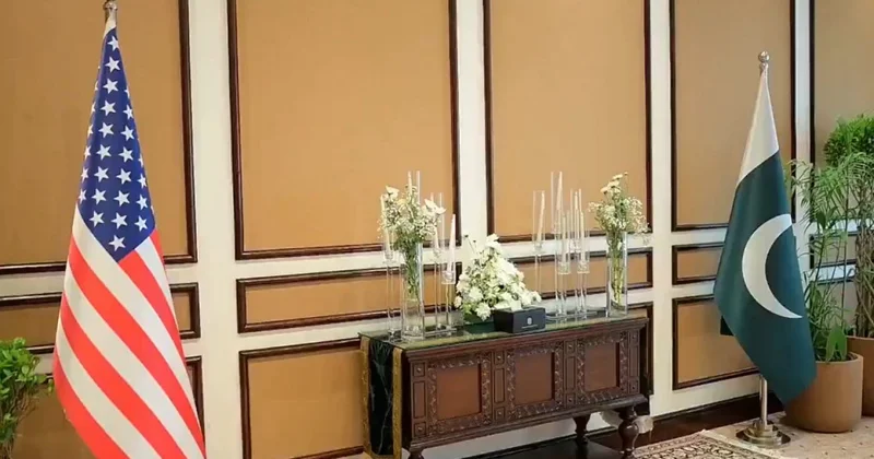 Переговоры между США и Ираном идут через пакистанских посредников в Исламабаде