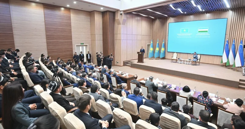 Парламенттік дипломатия: Қазақ өзбек зиялыларының форумына ұйытқы болды