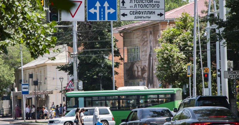 “Төменгі“ Алматы. “Жоғарғы“ алматылықтар қорқатын ауданда жұрт қалай өмір сүріп жатыр?