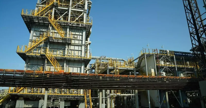 Атырау мұнай өңдеу зауытының зиянды шығарындылары 22% ға азайды Экология министрлігі