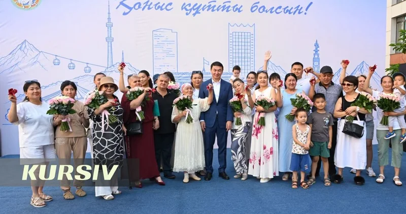 885 семей получат новые квартиры в Алматы