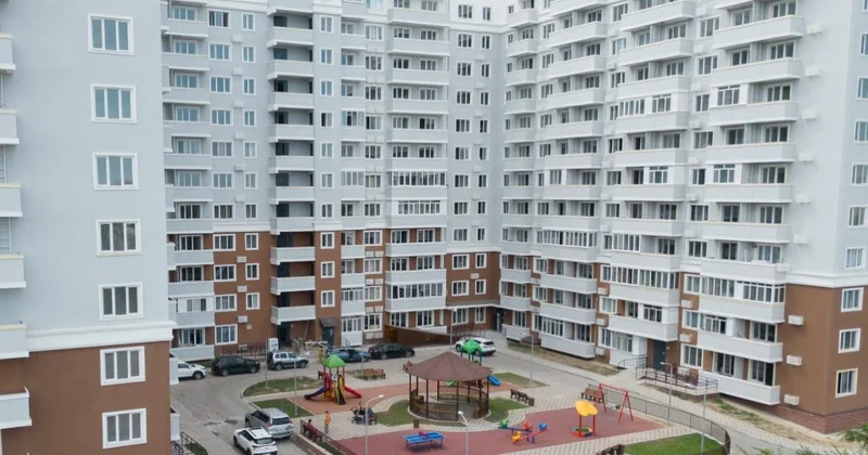 Почему сироте отказали в предоставлении жилья после 18 лет ожидания, объяснили в Отбасы банке
