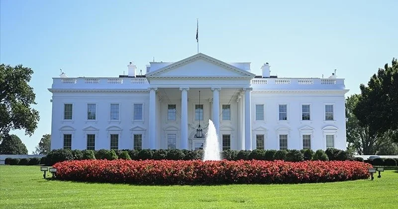Трамп әкімшілігі федералдық қызметкерлерді жұмыстан шығара бастады