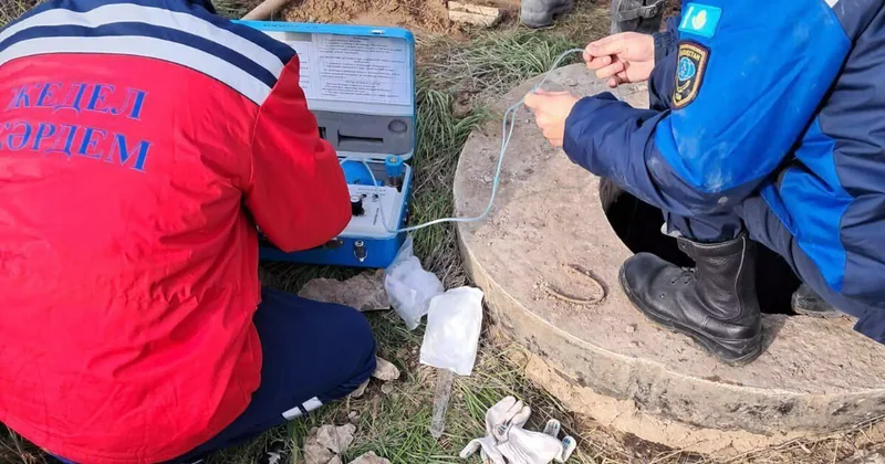 Павлодар облысында ер адамды топырақ үйіндісі басып қалды