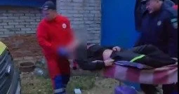 Қостанайда ТЖМ құтқарушылары газдан уланған 2 адамды жертөледен алып шықты