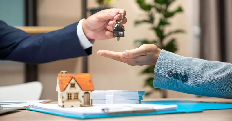 Как потерявшим жилье при ЧС казахстанцам подать заявку на госпомощь