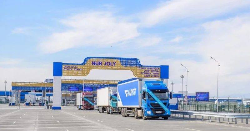 Қытаймен шекарада кептелісте 1500 жүк көлігі жиналып қалды