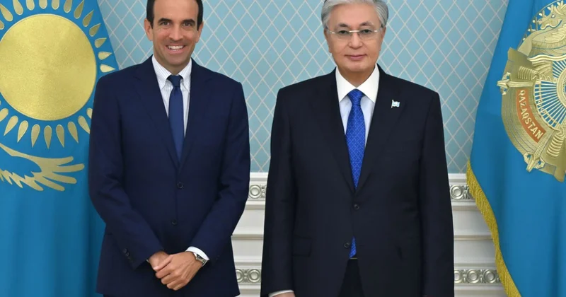 Мемлекет басшысы Луиджи Карраро мен Нассер Бен Ганим Әл Хелаифиді қабылдады