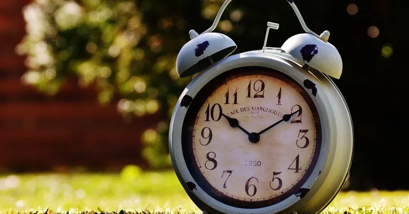 Готов пойти на компромисс Берик Уали высказался о смене часового пояса