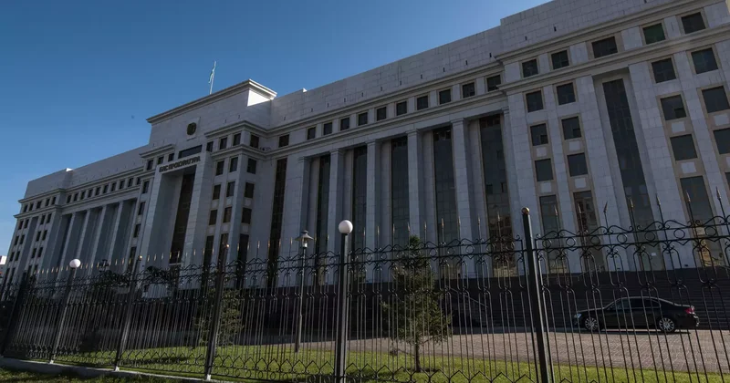 Бас прокуратура әскерде көз жұмған әскерилердің аналарын қабылдайды