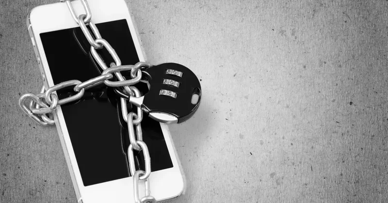 Смартфон стал "кирпичом": сколько IMEI кодов попали в чёрный список