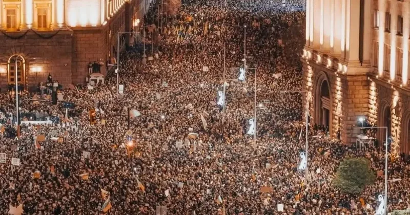 Правительство Болгарии объявило об отставке на фоне массовых протестов