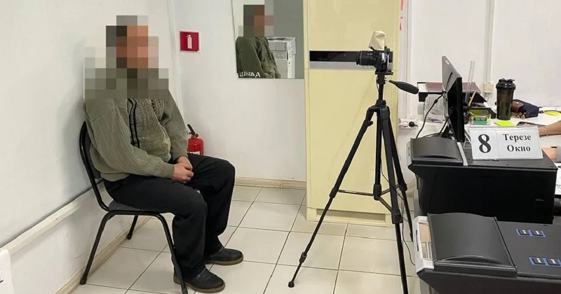 Казахстанец 15 лет жил без документов