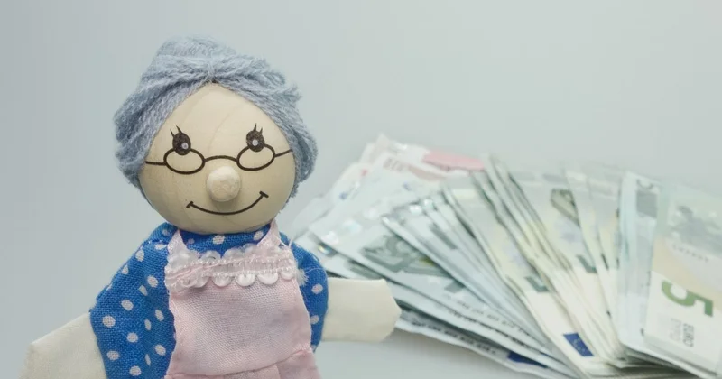 От чего страдает пенсионно социальная система Казахстана?