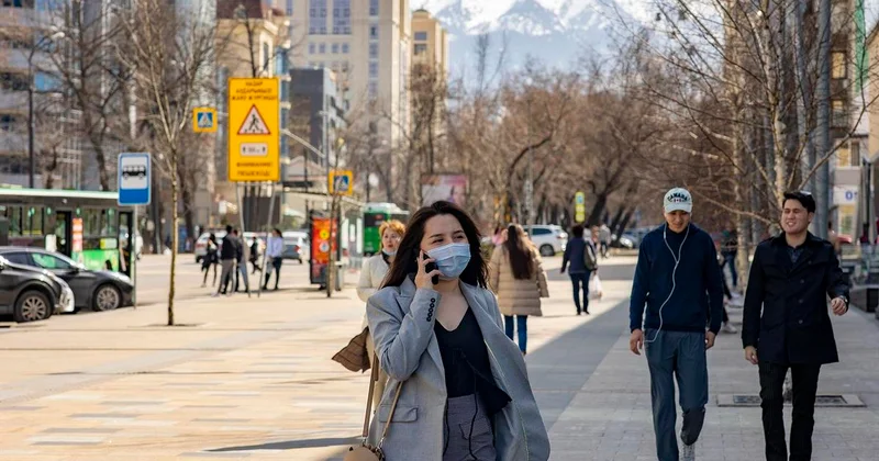 Не расслабляться из за теплой погоды призвали санврачи алматинцев