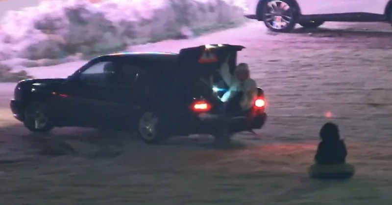 Катал людей на ватрушке на вертолетной площадке: водителя наказали в Кокшетау