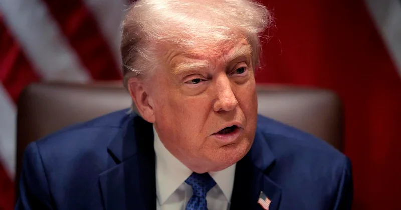 Трамп заявил, что оборона Гренландии состоит из двух собачьих упряжек