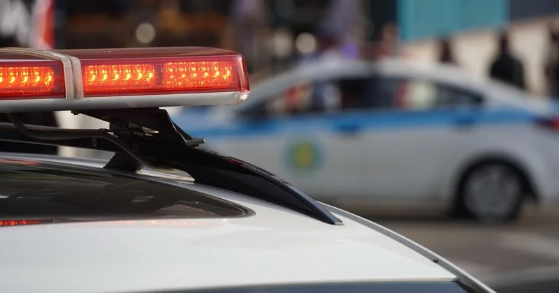 Пьяный водитель хотел скрыться и врезался в полицейское авто на юге Казахстана