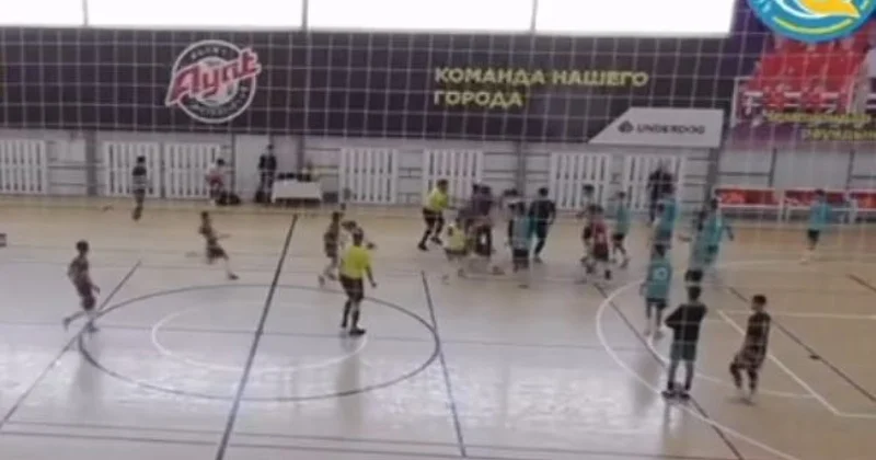 Юниоры устроили потасовку на чемпионате Казахстана в Рудном