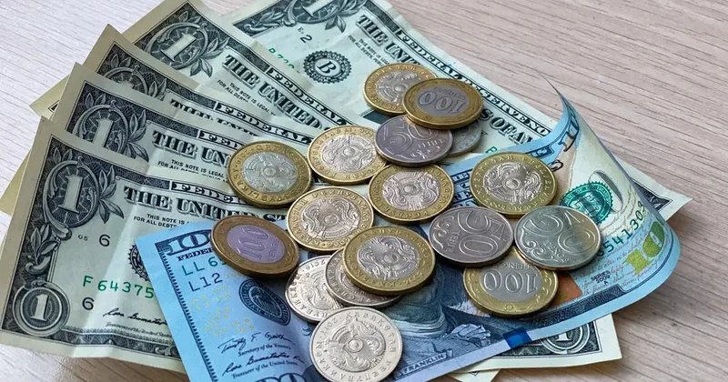 Қор биржасында теңге бағамы сәл нығайды